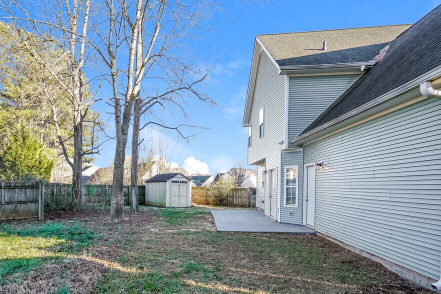 Building Photo - 210 Prescott Ct