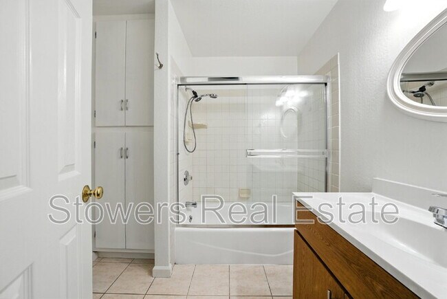 Building Photo - 7284 Brighton Dr
