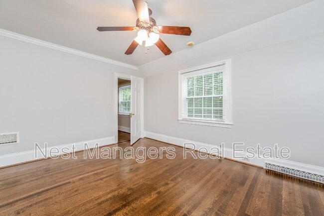 Building Photo - 220 Bradford Ave