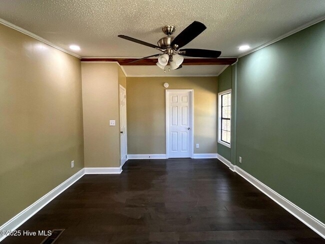 Building Photo - 188 Shady Grove Rd