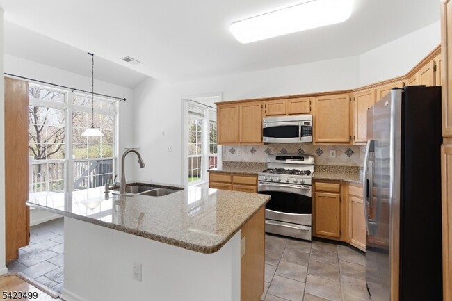 Building Photo - 62 Magellan Way