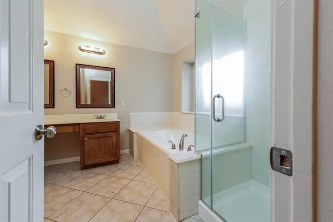 Building Photo - 7619 Danehill Dr