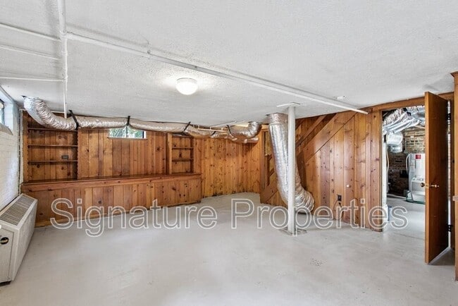 Building Photo - 6731 Forest Hill Ave