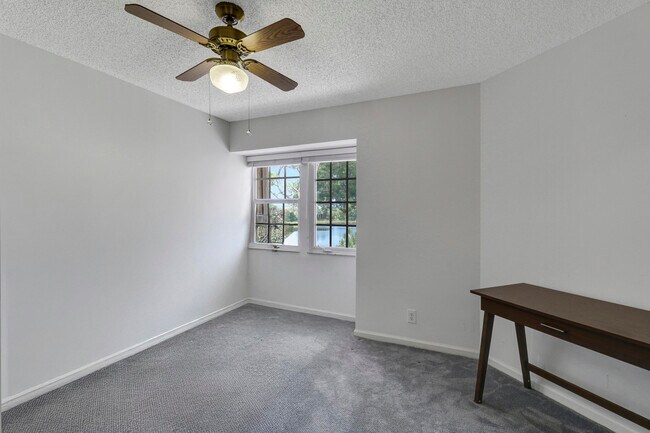 Building Photo - 4280 Hazel Ave