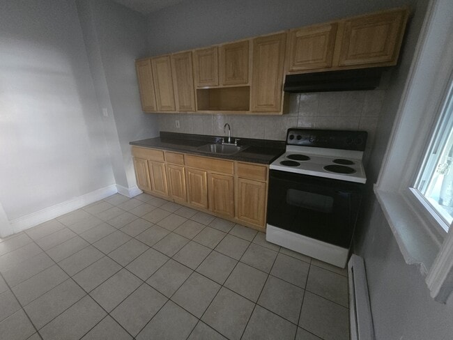 Building Photo - 30 N Dewey St