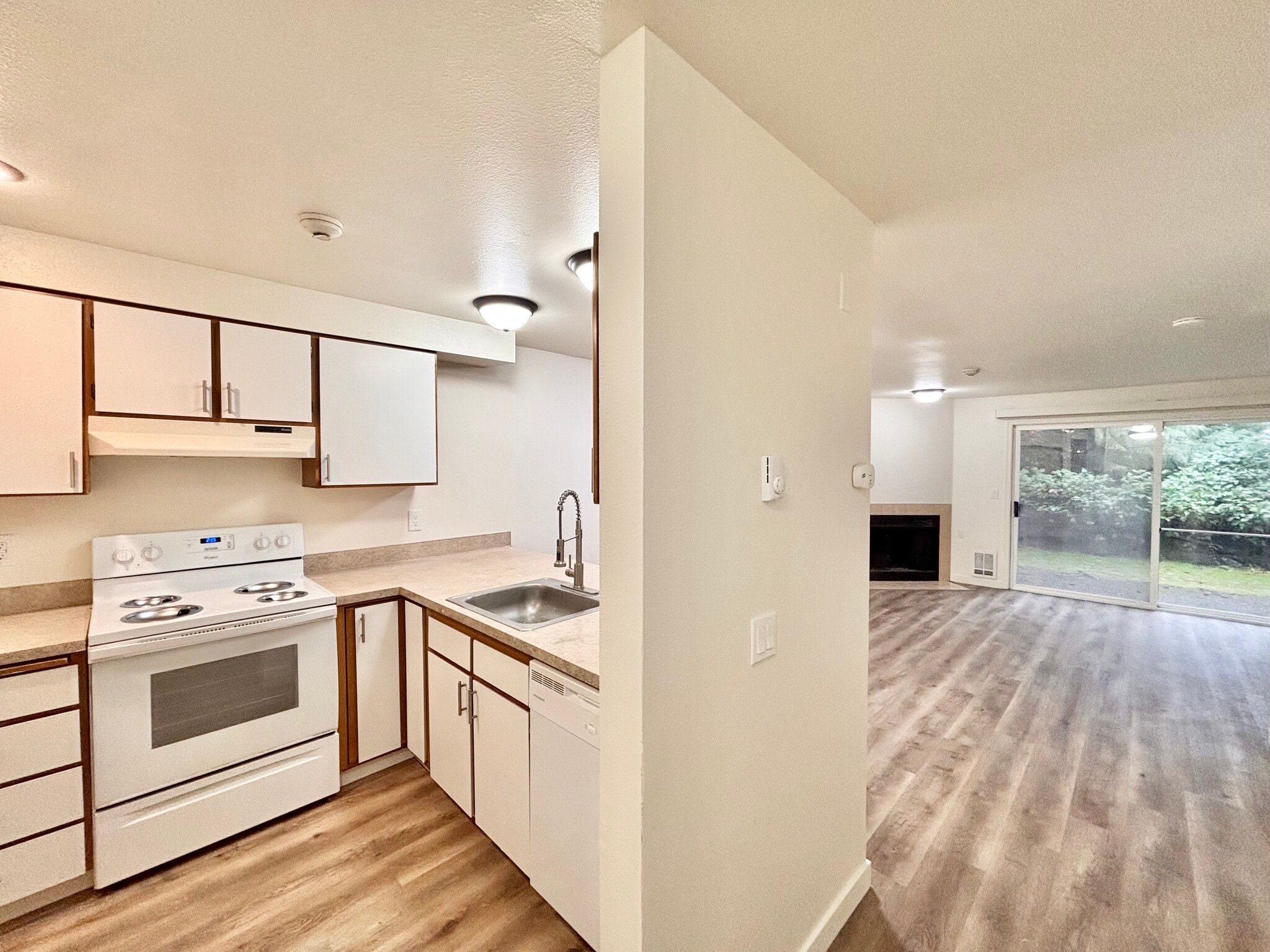 Building Photo - 21901 58th Ave W