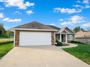 Building Photo - 4500 Weybridge Dr