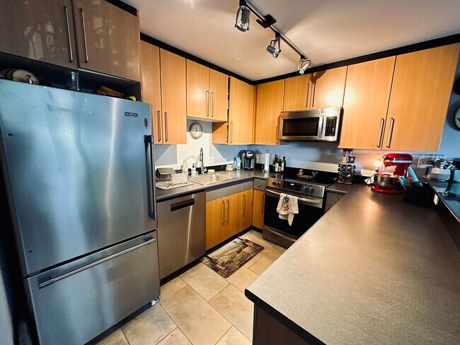Building Photo - 121 N 46th St