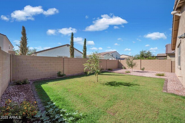 Building Photo - 9863 E Tungsten Dr