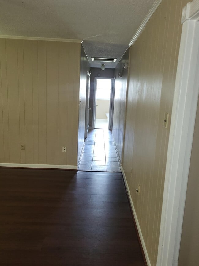 Building Photo - 4136 Raintree Cove
