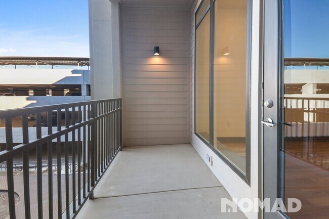 Building Photo - 1 Bedroom Condo in Carrollton