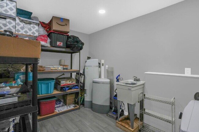 Building Photo - 2620 Willow Glen Cir