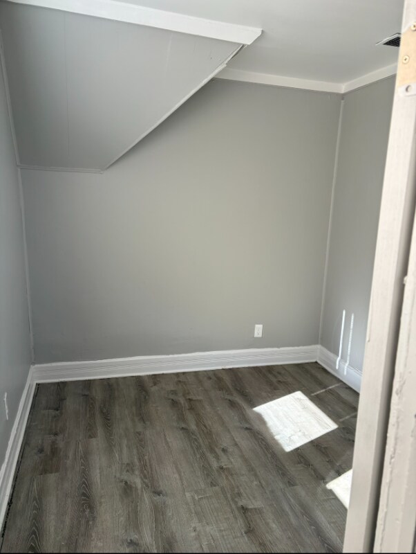 Building Photo - 7111 S Greenwood Ave