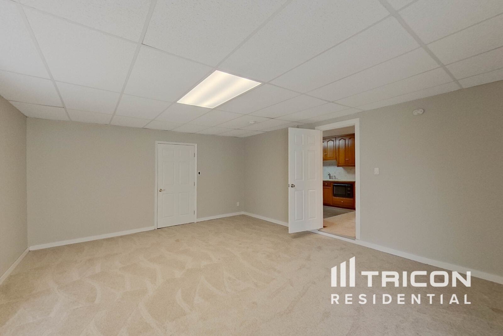 Building Photo - 504 Parkway Dr