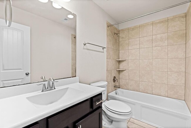 Building Photo - 15619 Windsor Bluff Dr