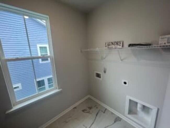 Building Photo - Beautiful Summers Corner 5Bed/4.5Bath