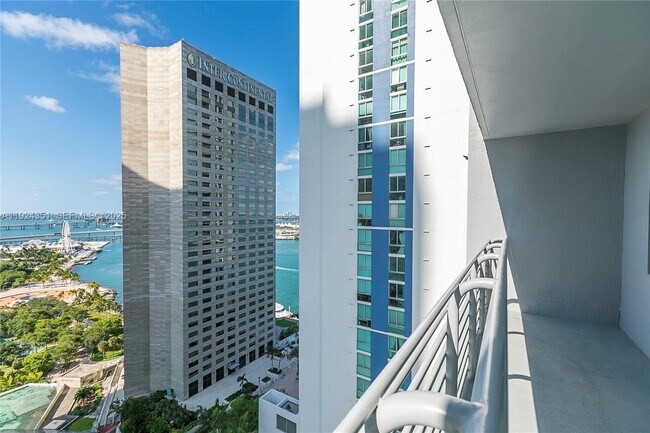 Building Photo - 325 S Biscayne Blvd