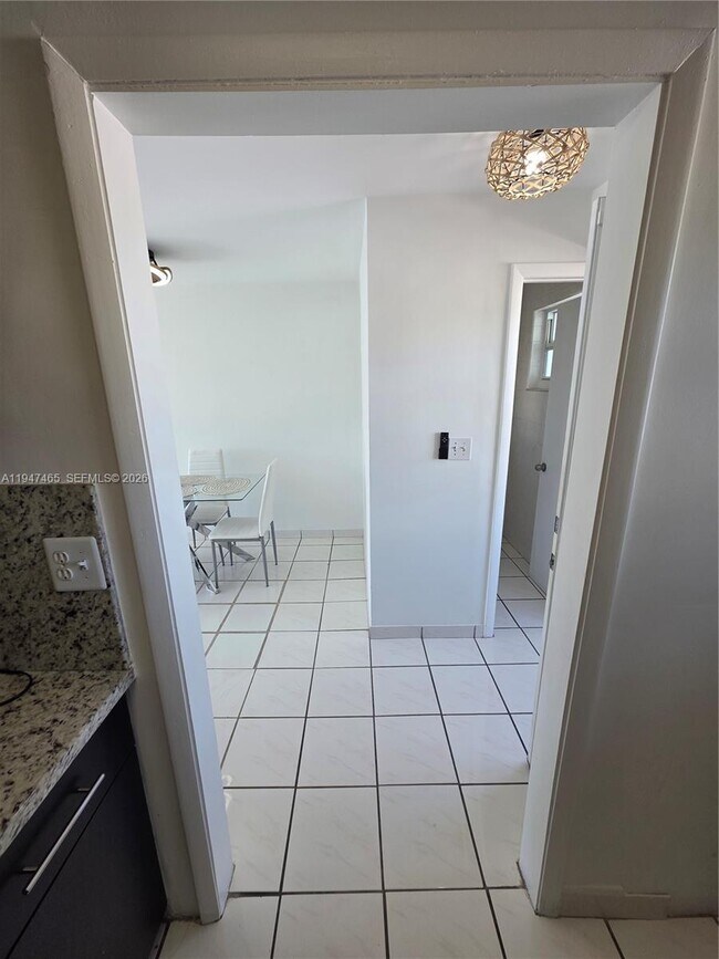 Building Photo - 1612 Jefferson Ave