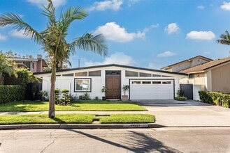 Building Photo - Huntington Harbor Lifestyle - Location, Location, Perfection!