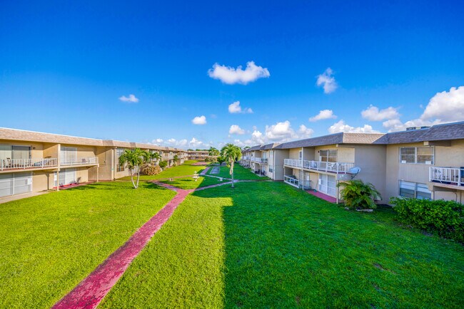 Building Photo - 301 NW 177th St