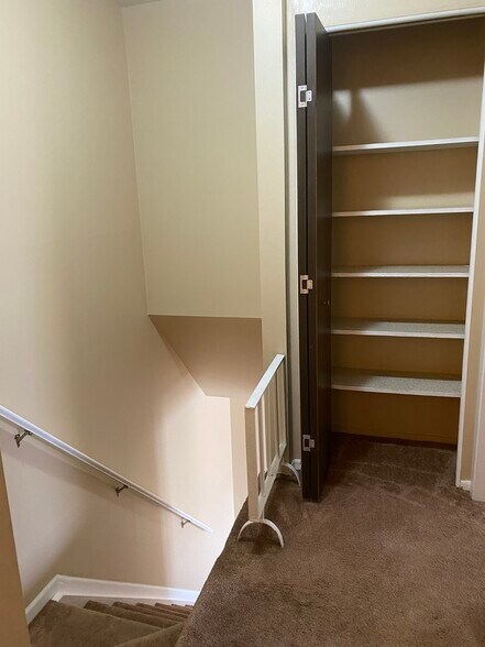 Building Photo - 34119 Garfield Cir