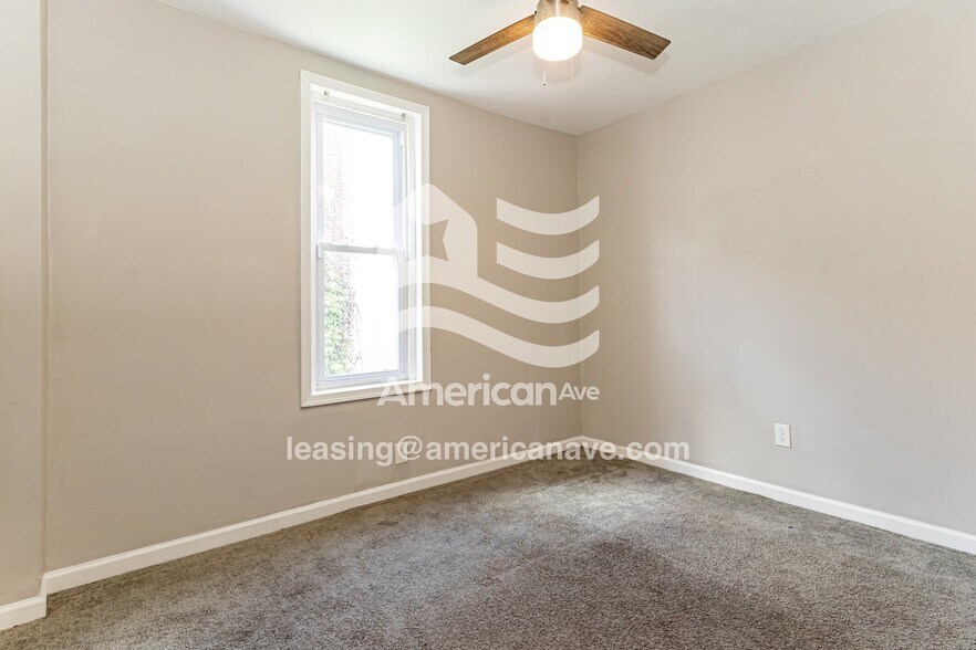 Building Photo - 1452 N Vodges St