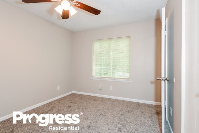 Building Photo - 5162 Pineland Pl