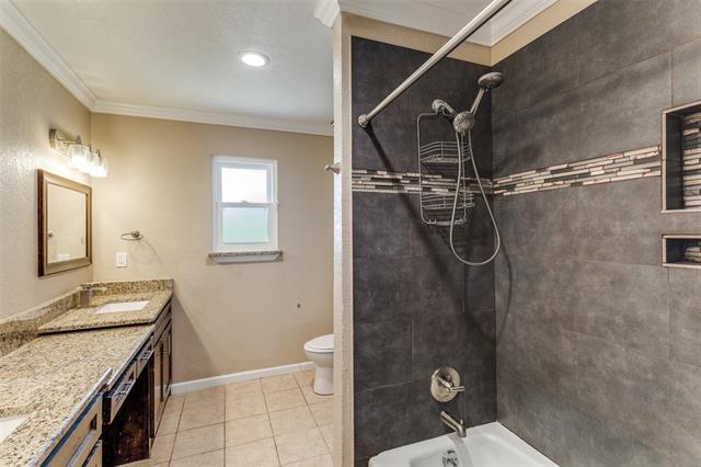 Building Photo - 8725 Hidden Hill Dr