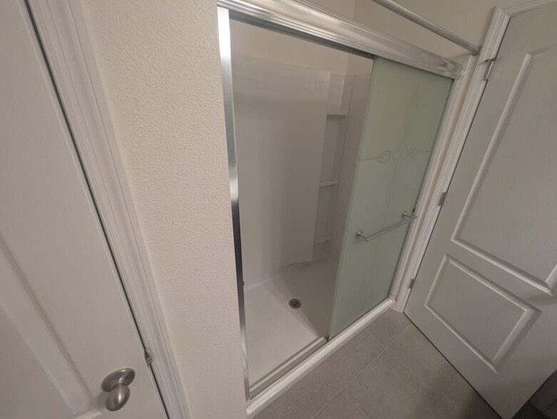 Building Photo - 9710 Hound Chase Dr