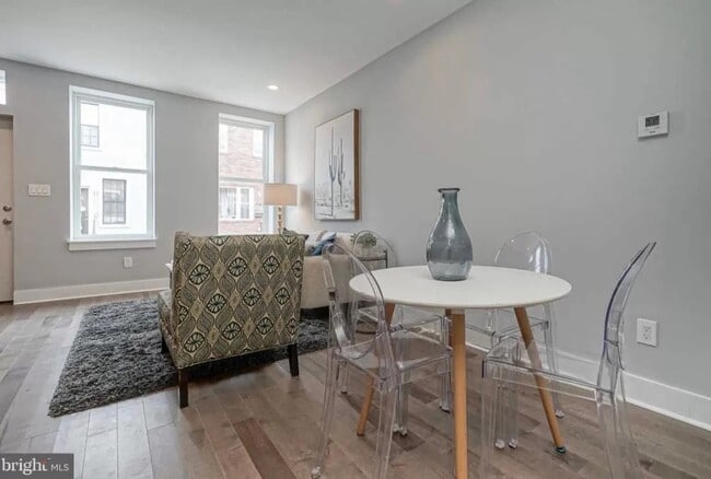 Building Photo - 1917 Pierce St