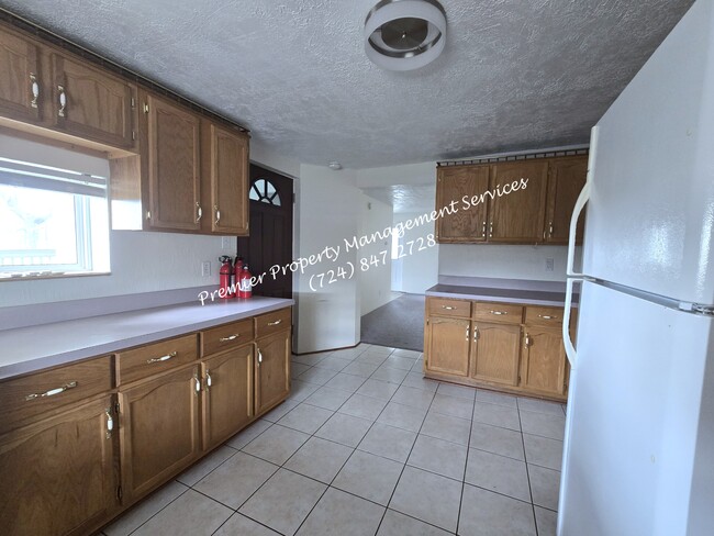 Building Photo - 455 E Jefferson St