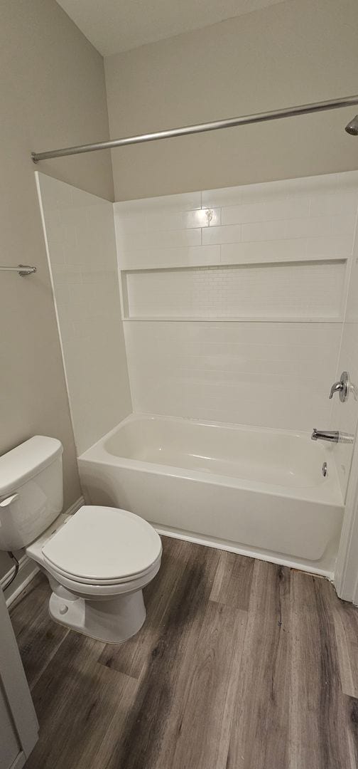 Building Photo - Discover Your Ideal Home in This Charming ...