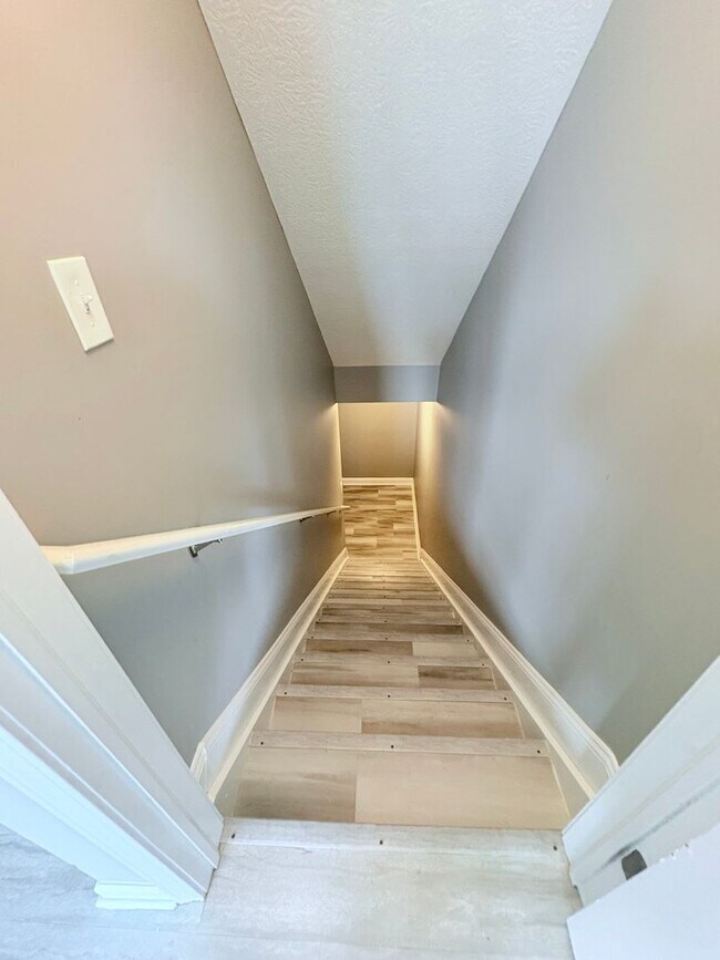 Building Photo - Stunning 3-bedroom, 3.5-bathroom home in Reynoldsburg