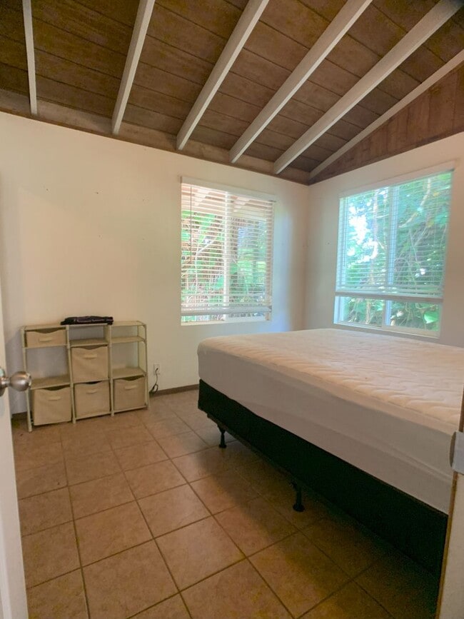 Building Photo - Kapaa 2 bedroom, 2 bath home for rent