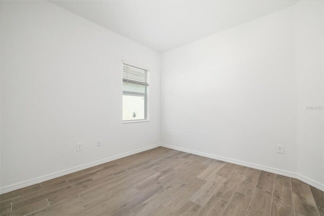 Building Photo - 5613 Lightning Whelk Ln