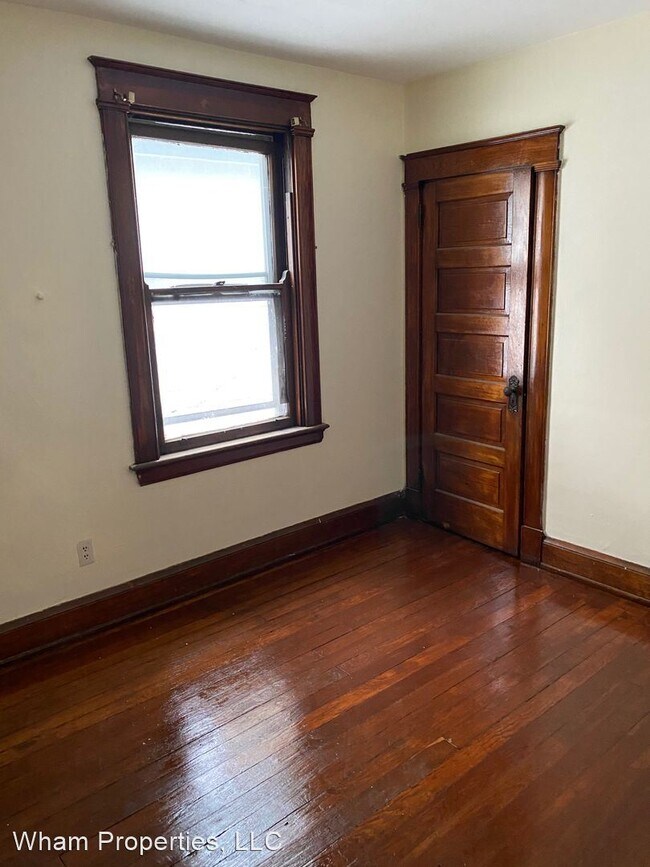 Building Photo - 4 br, 1 bath House - 3634 Trimble
