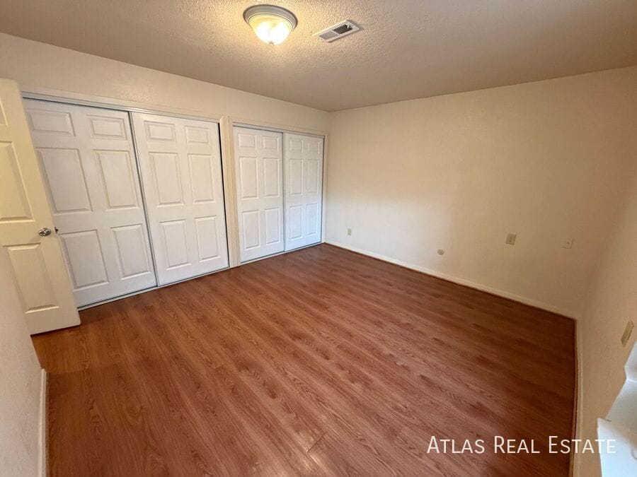Building Photo - 1075 Holli Springs Ln