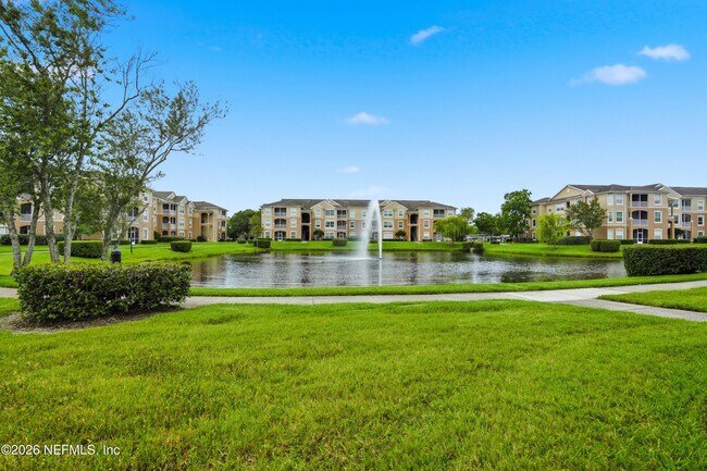 Building Photo - 7990 Baymeadows Cir E