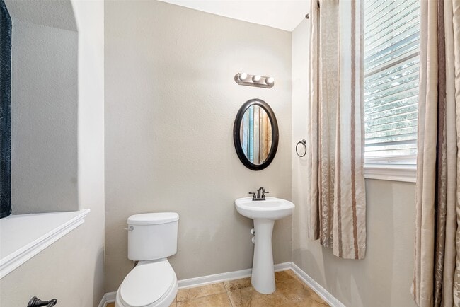 Building Photo - 204 Echo Brook Ln