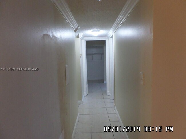 Building Photo - 3610 NW 21st St