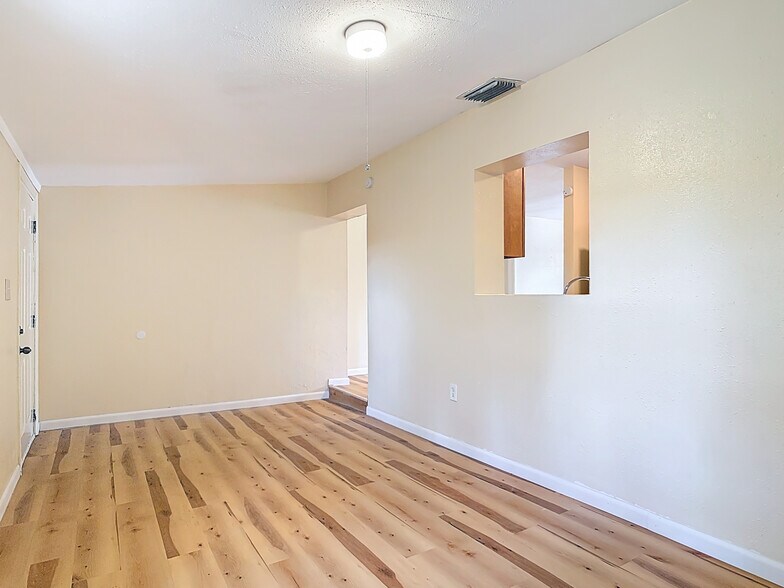 Building Photo - 1590 Hilldale Rd