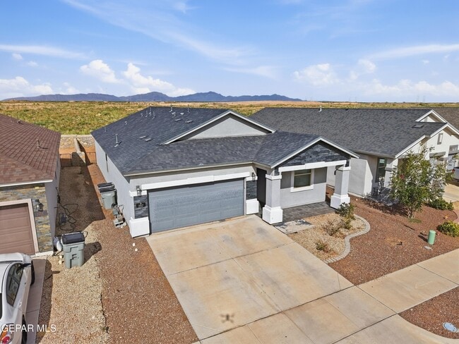 Building Photo - 3917 Desert Bluff Dr