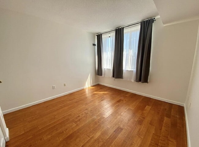 Building Photo - 169 Monsignor O'Brien Hwy