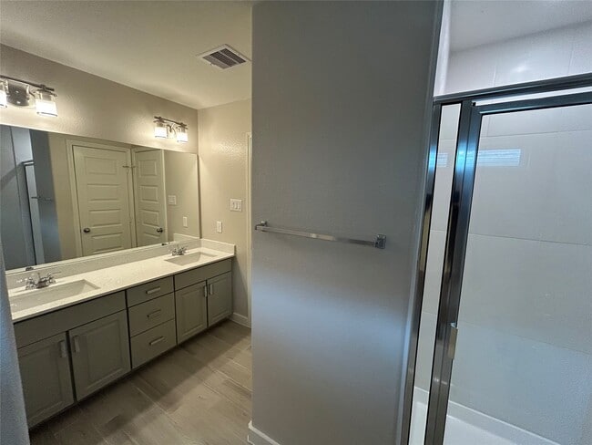 Building Photo - 1511 Revolution Way