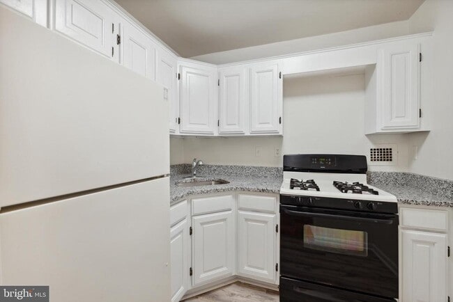 Building Photo - 2939 Van Ness St NW