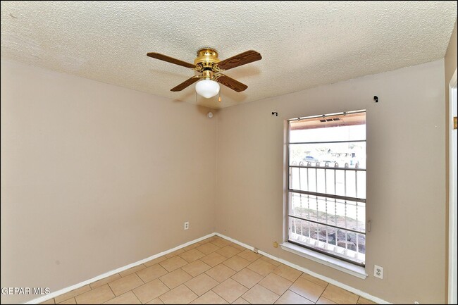 Building Photo - 3565 Breckenridge Dr