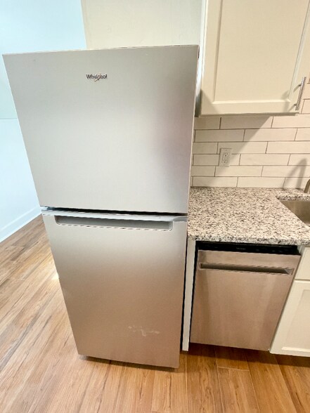 Building Photo - 4518 Ashland Ave