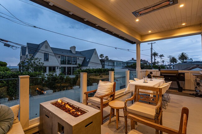 Building Photo - Coronado Beach House
