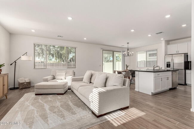 Building Photo - 13244 N 146th Ln