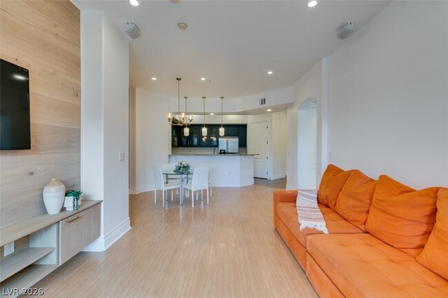 Building Photo - 50 E Serene Ave